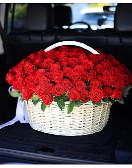 Royal Basket 100 Roses