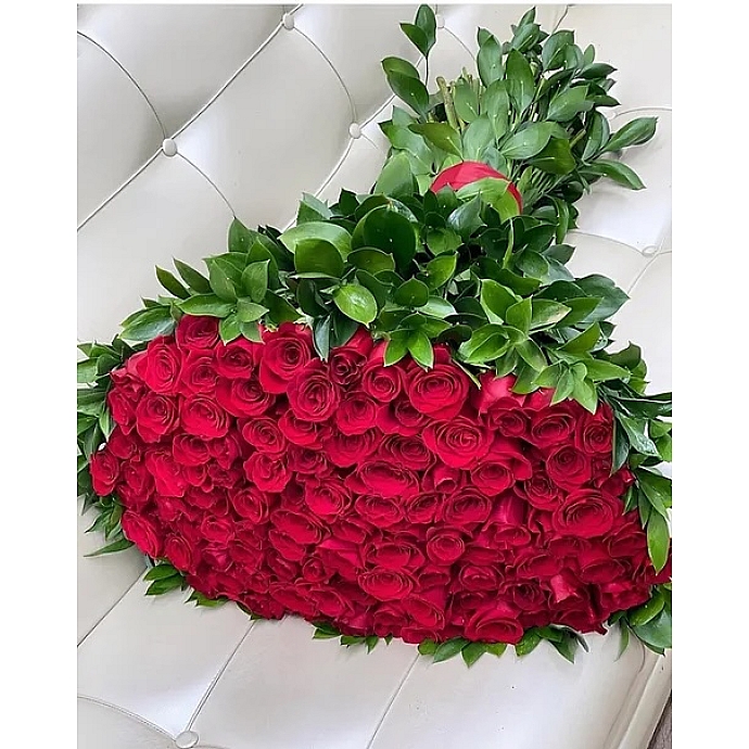 Love Note Red Roses
