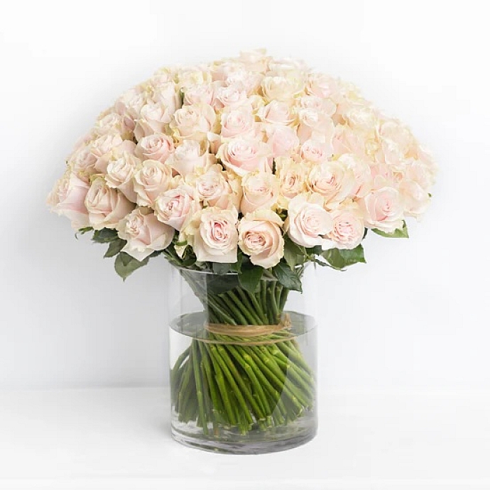 Grand Brigitte Rose Arrangement